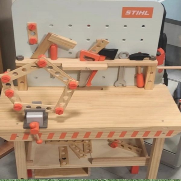 Bancada de Trabalho STIHL para criança